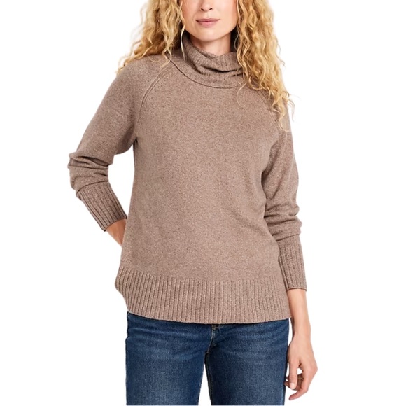 Old Navy Sweaters - Old navy sosoft medium stretch Women's Tan Turtleneck Sweater medium